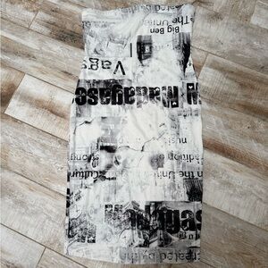 Popular 21 Monochrome Graphic Dress